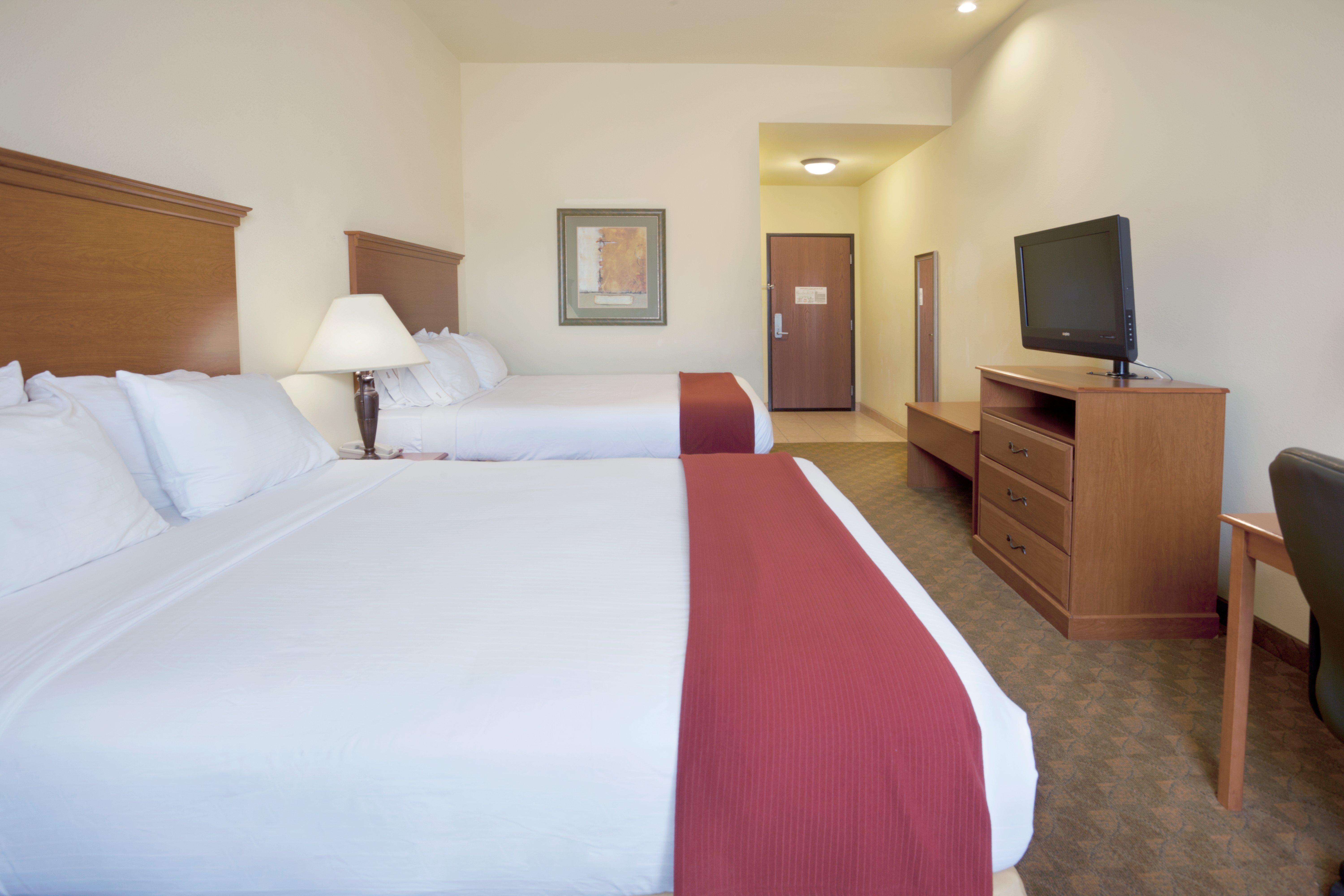Holiday Inn Express Hotel & Suites Zapata By Ihg Bagian luar foto