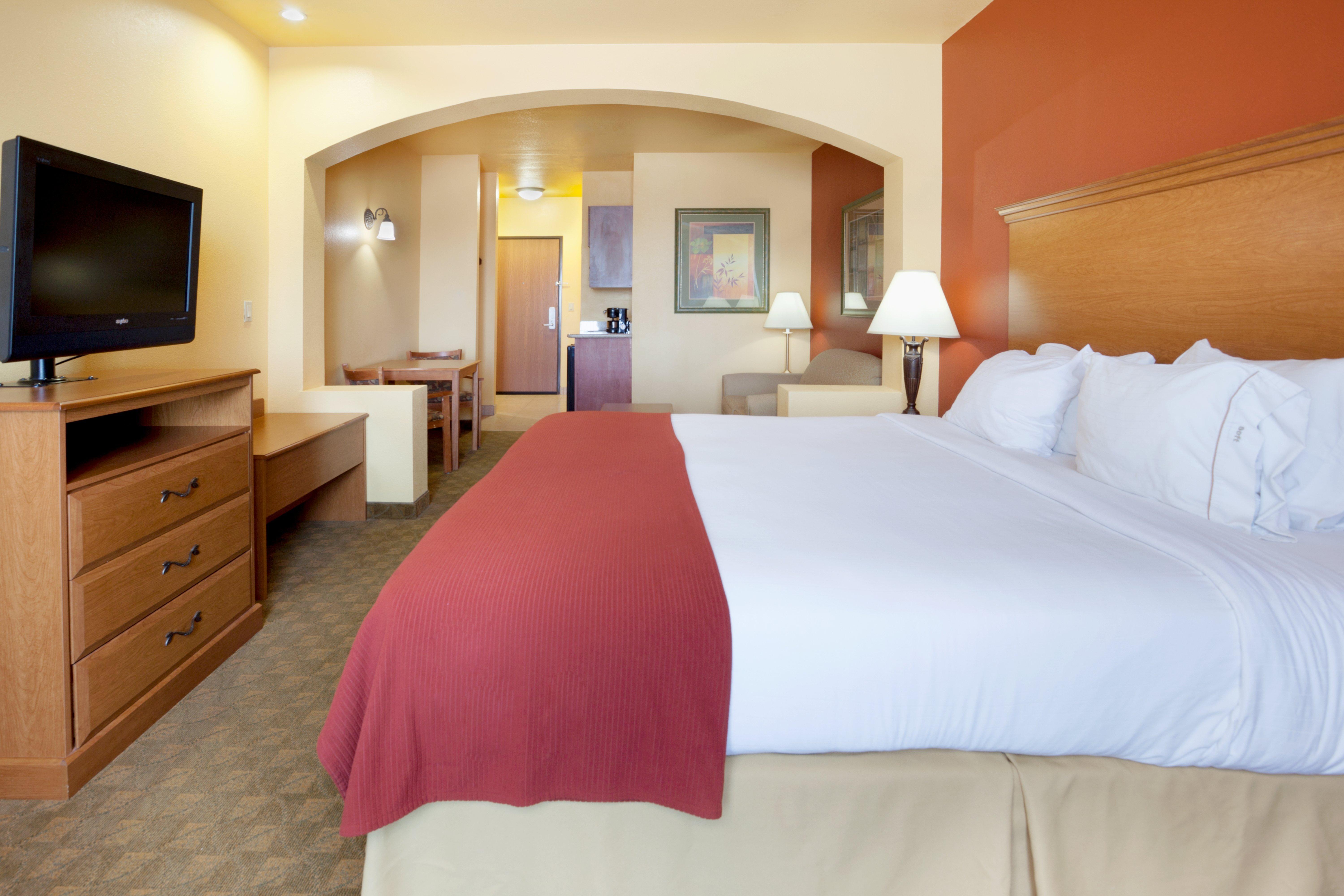 Holiday Inn Express Hotel & Suites Zapata By Ihg Bagian luar foto