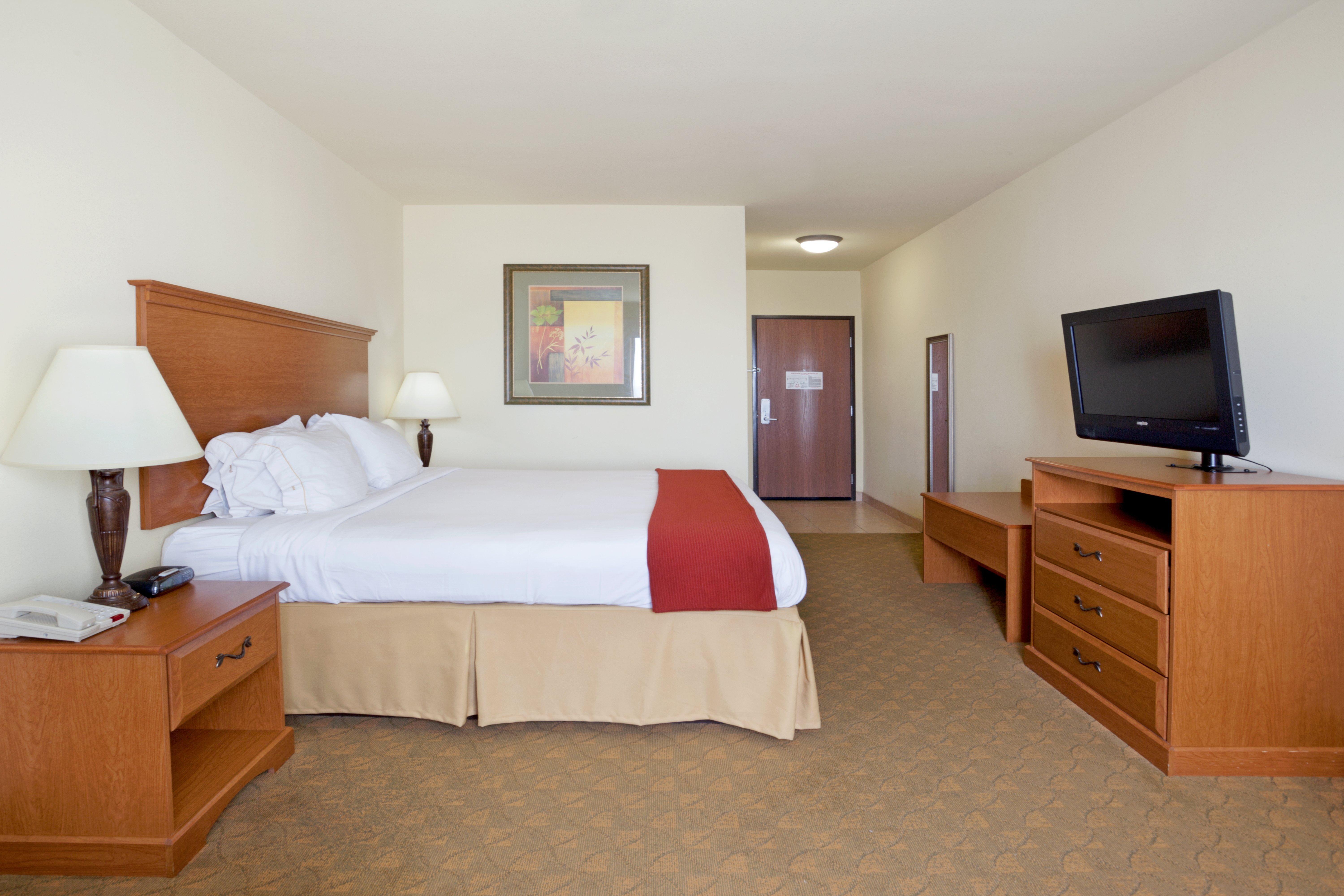 Holiday Inn Express Hotel & Suites Zapata By Ihg Bagian luar foto